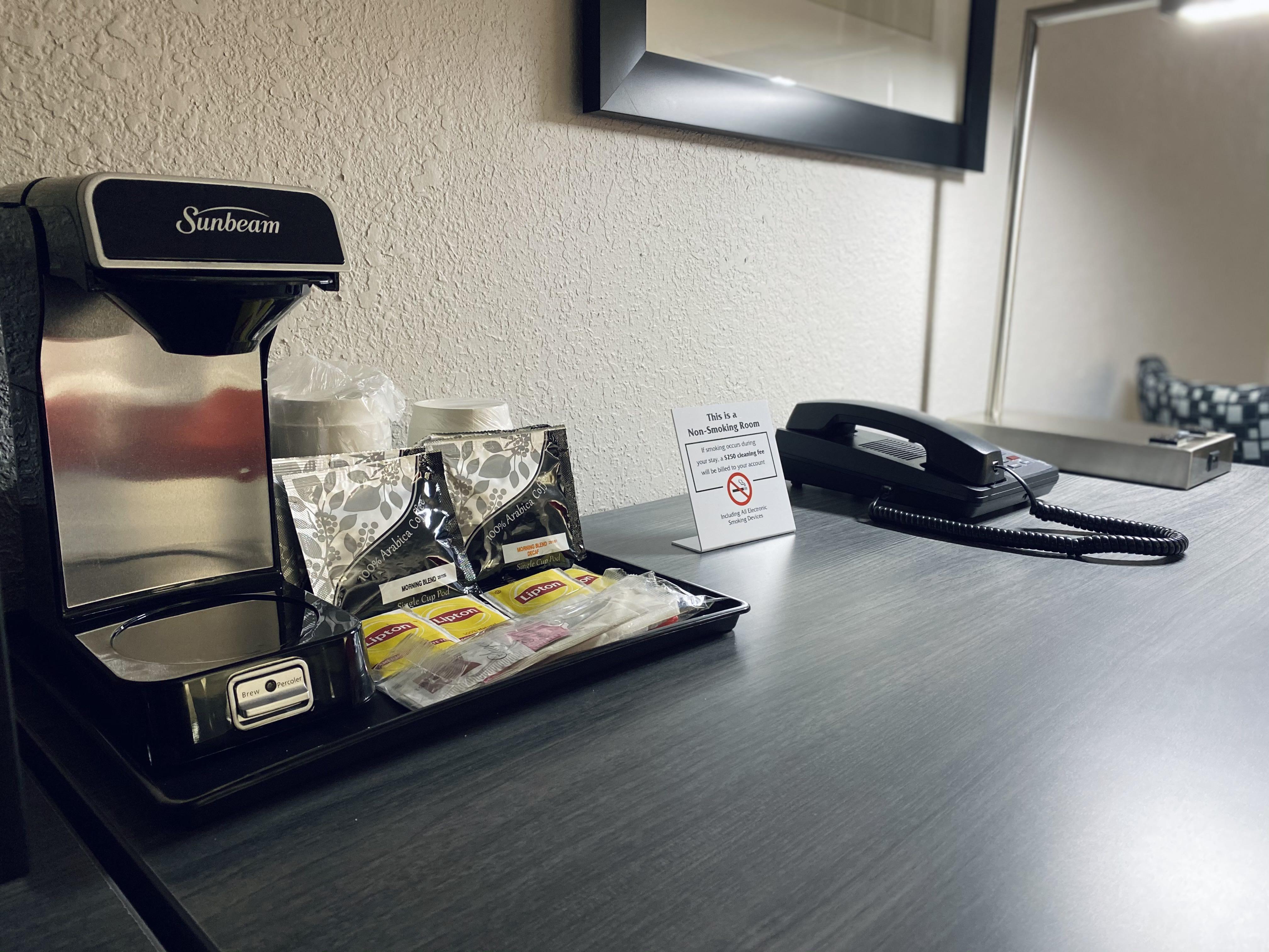 Ramada By Wyndham Hartford North - Bradley Airport Otel Windsor Locks Dış mekan fotoğraf