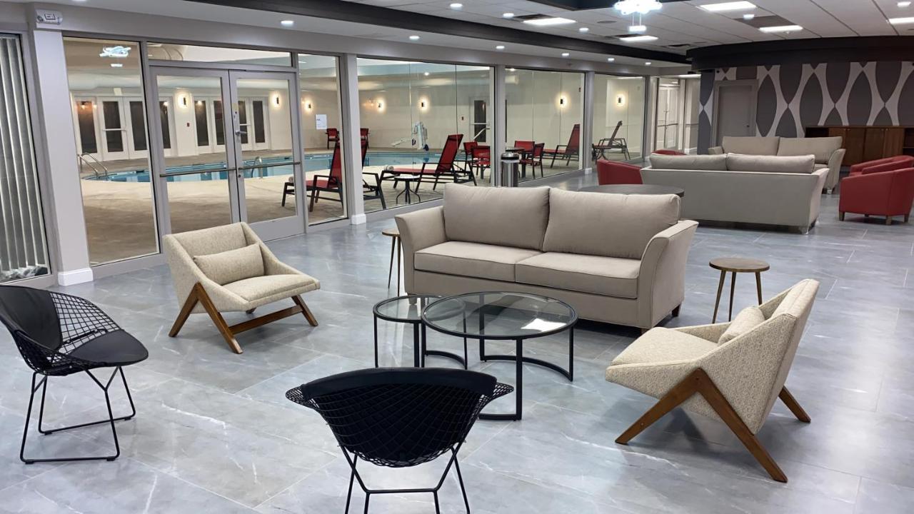 Ramada By Wyndham Hartford North - Bradley Airport Otel Windsor Locks Dış mekan fotoğraf