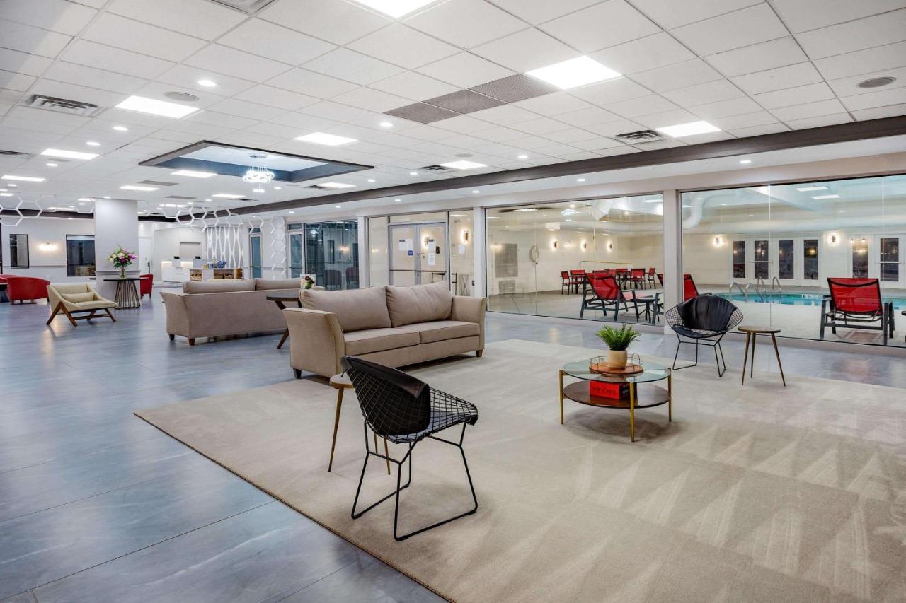 Ramada By Wyndham Hartford North - Bradley Airport Otel Windsor Locks Dış mekan fotoğraf