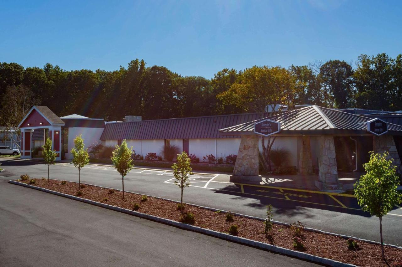 Ramada By Wyndham Hartford North - Bradley Airport Otel Windsor Locks Dış mekan fotoğraf