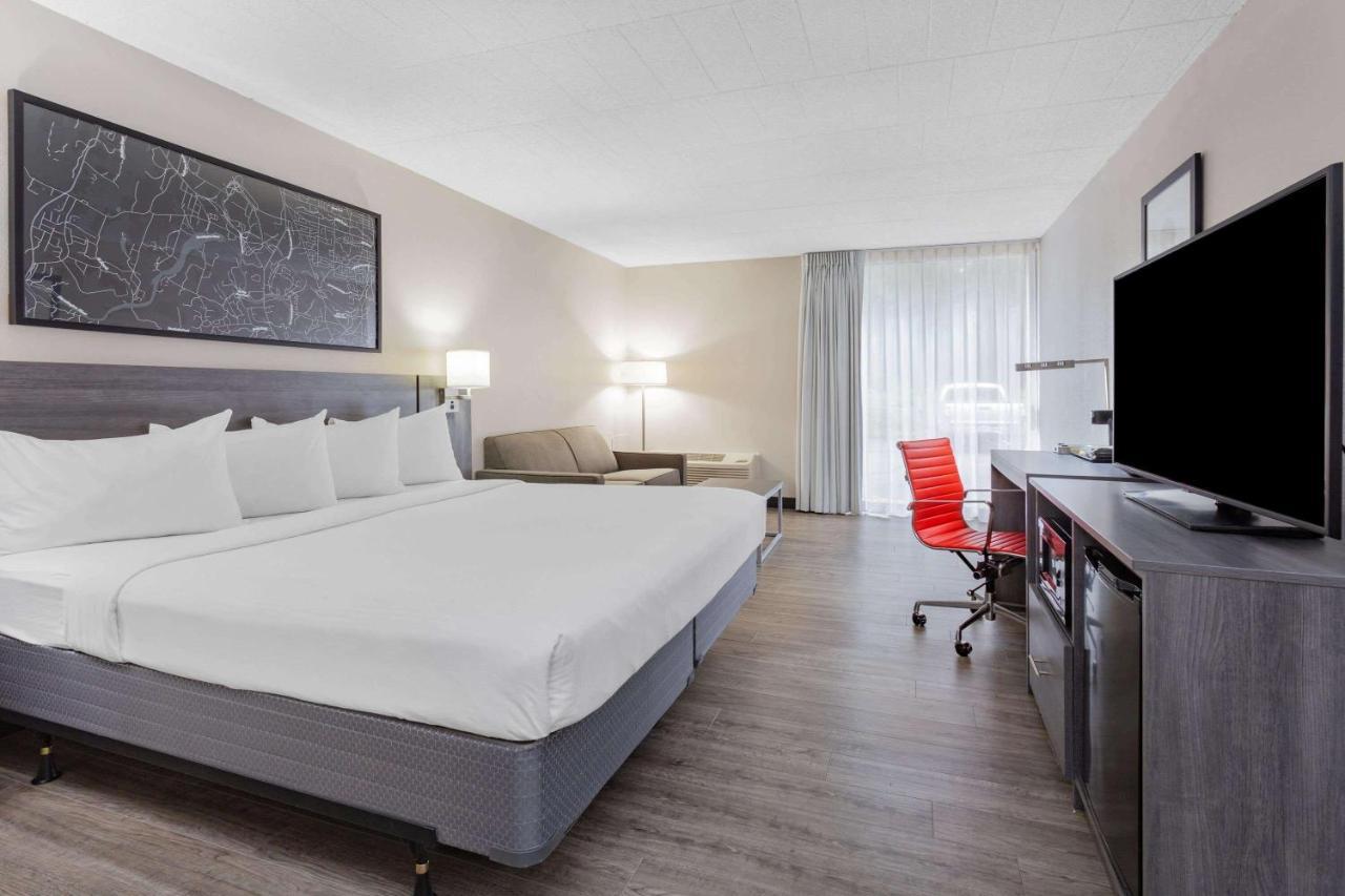 Ramada By Wyndham Hartford North - Bradley Airport Otel Windsor Locks Dış mekan fotoğraf